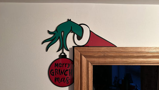 Grinch Hand “Merry Grinchmas” Door Topper – Fun Festive Christmas Decoration